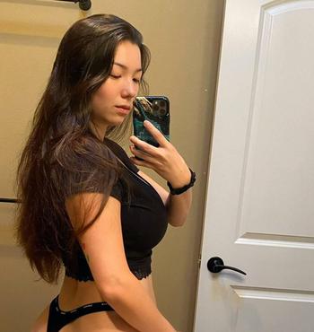 Rose, 23 Caucasian/White female escort, Owen Sound